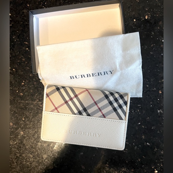 Burberry card case - Picture 1 of 12
